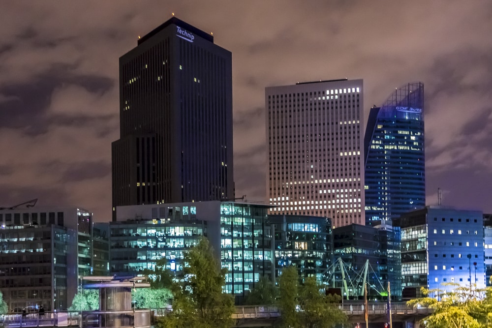 immeubles de bureaux de nuit