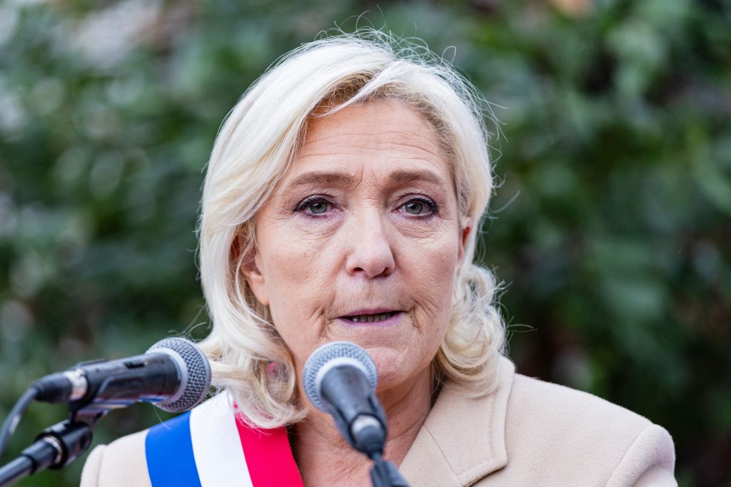 Les députés RN et LFI ont chacun déposé une motion de censure contre le gouvernement, dénonçant tant la méthode que le contenu de la stratégie de la PPE3.