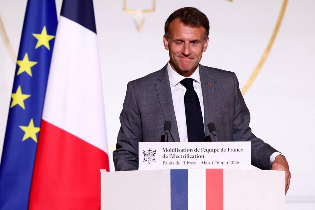 Emmanuel Macron a appelé mardi à une « mobilisation collective » pour rendre l’électrification « naturelle et désirable ».